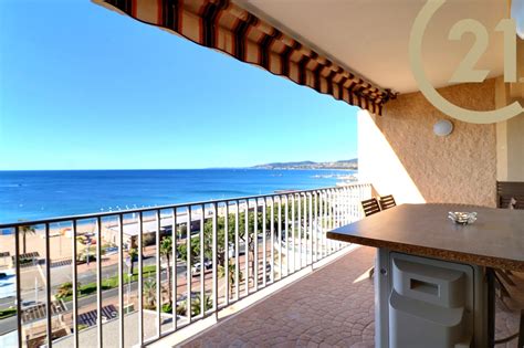 appartement a vendre a roses bord de mer